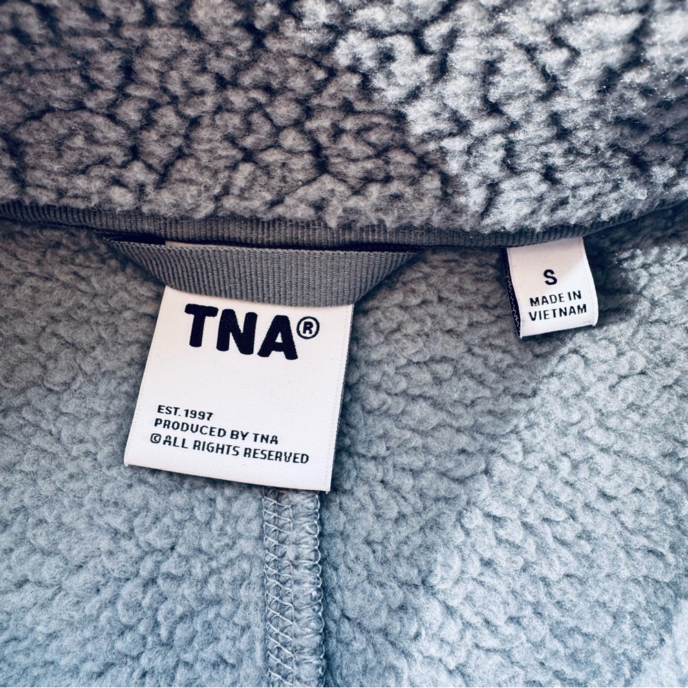 Aritzia TNA Polartec Fleece Thermal Hi-hip Zip Hoodie Shady Blue Small - Picture 6 of 7